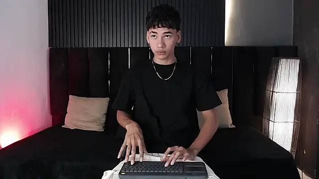 Dominic ghost online show from November 25, 2025, 11:05 pm