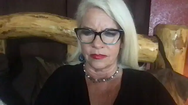 SubMissOlivia online show from November 8, 2025, 2:15 am