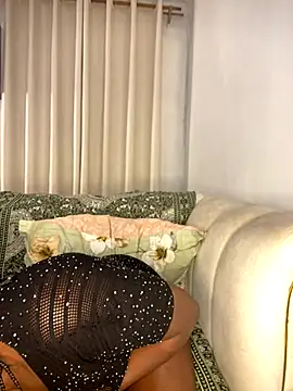 TinaFavourite online show from October 18, 2025, 11:29 pm