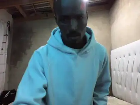 naughtyjkkih online show from April 18, 2026, 7:29 pm