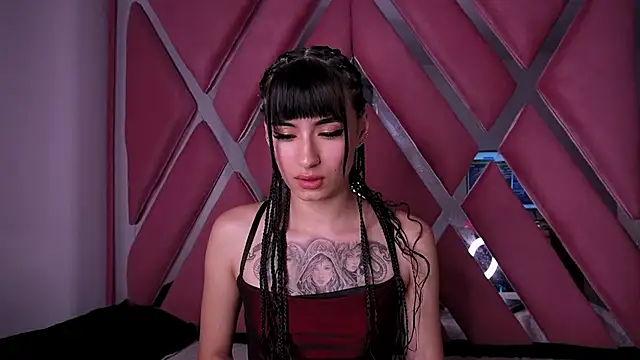 Alynn Bri  online show from March 29, 2026, 1:18 am