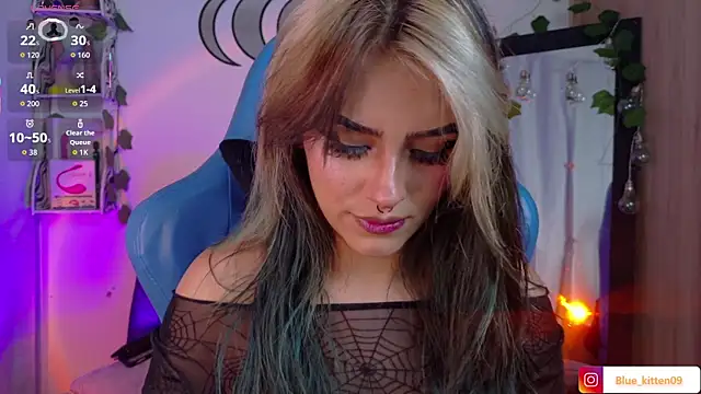 blue kitten online show from January 7, 2026, 9:42 pm