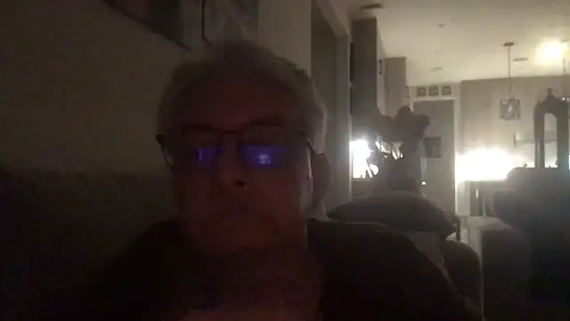 Snapshot of Daddy_Mike69 chatting on April 27, 2026, 6:44 am Daddy Mike69 online show from April 27, 2026, 6:44 am