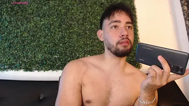 Snapshot of sam_ford_2 chatting on January 19, 2026, 2:04 am sam ford 2 online show from January 19, 2026, 2:04 am