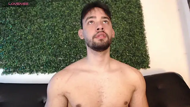 Snapshot of sam_ford_2 chatting on February 2, 2026, 1:37 am sam ford 2 online show from February 2, 2026, 1:37 am