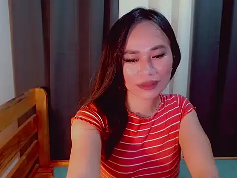 ursweet yummy online show from November 27, 2025, 2:34 am