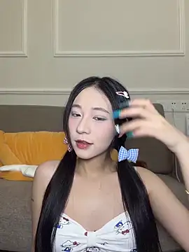shishi0688 online show from May 14, 2026, 2:14 pm