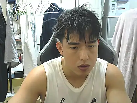 Snapshot of hunterXhan chatting on September 22, 2025, 1:06 pm hunterXhan online show from September 22, 2025, 1:06 pm