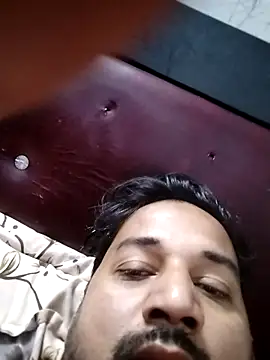 Snapshot of sumit_19 chatting on December 22, 2025, 5:46 pm sumit 19 online show from December 22, 2025, 5:46 pm