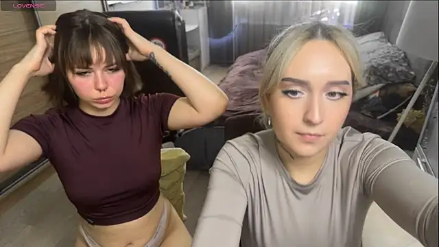 Snapshot of xxx_sandra_ chatting on June 17, 2026, 1:32 pm xxx sandra online show from June 17, 2026, 1:32 pm