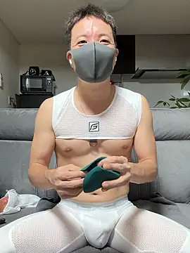  K K online show from November 6, 2025, 12:31 pm