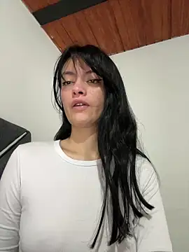 LiaCollings online show from May 24, 2026, 12:27 pm