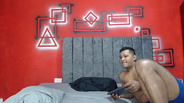 brutal sex love online show from December 18, 2025, 1:15 pm