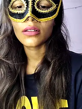 Hotty Shona93 online show from October 5, 2025, 7:43 am