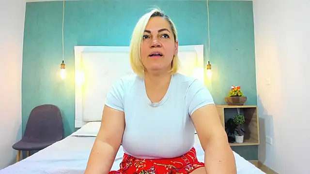 Heidy milf online show from November 5, 2025, 8:23 pm