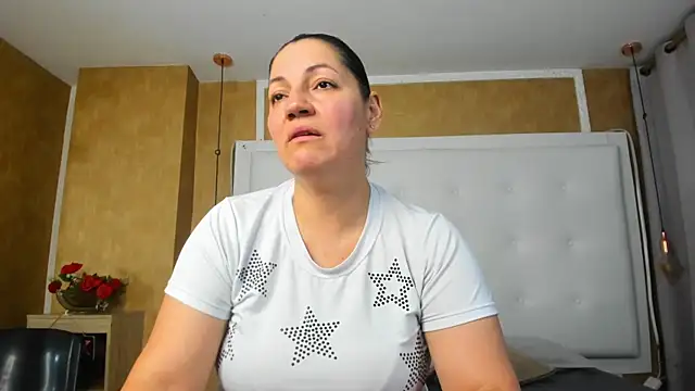Heidy milf online show from June 1, 2026, 8:30 pm
