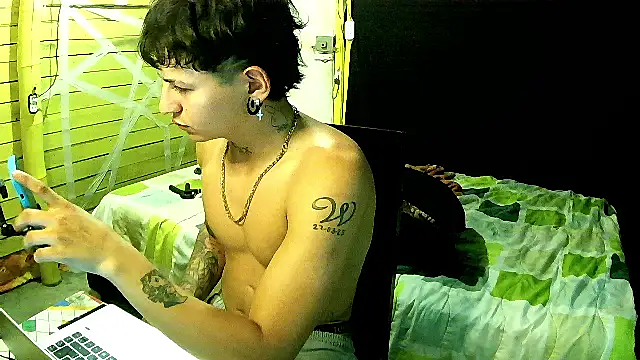 Snapshot of Ebebyjuan chatting on May 5, 2026, 9:07 pm Ebebyjuan online show from May 5, 2026, 9:07 pm