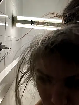 Junani2231 online show from November 25, 2025, 12:11 am