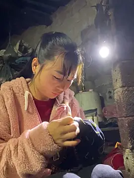 Sunyinn online show from December 18, 2025, 1:44 am