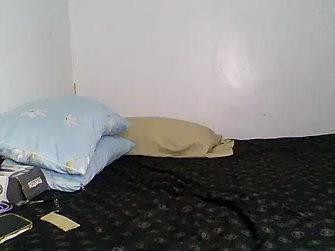 nhayasquirt online show from April 29, 2026, 9:02 am