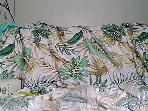 nhayasquirt online show from April 28, 2026, 7:40 pm