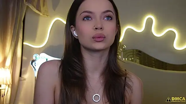 Snapshot of kellypeachcake chatting on December 2, 2025, 5:20 am kellypeachcake online show from December 2, 2025, 5:20 am