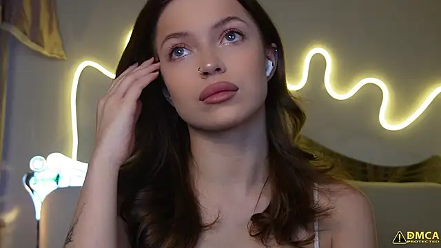 Snapshot of kellypeachcake chatting on February 1, 2026, 5:17 am kellypeachcake online show from February 1, 2026, 5:17 am