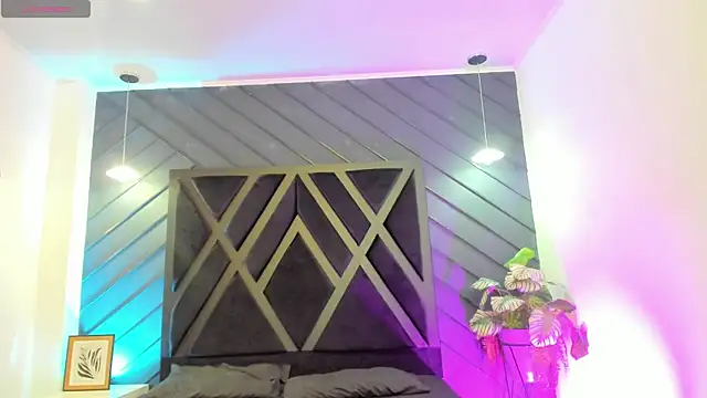 marco garciia  online show from December 4, 2025, 11:15 pm