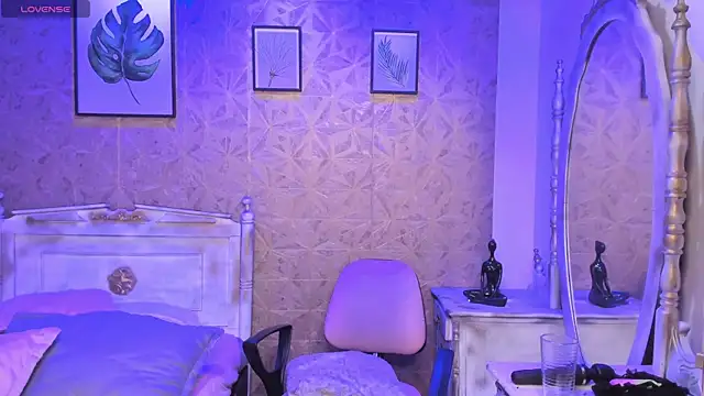 Dali collin online show from April 15, 2026, 6:01 pm