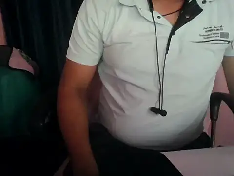 sexy boy hot lund online show from June 26, 2026, 9:48 am