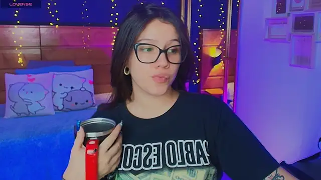 hanna kimura online show from November 8, 2025, 8:23 pm