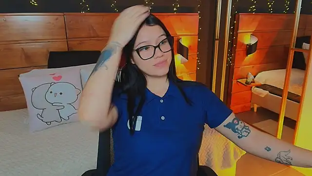 Snapshot of hanna_kimura chatting on February 4, 2026, 8:15 pm hanna kimura online show from February 4, 2026, 8:15 pm