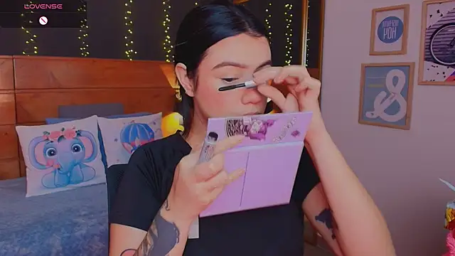 Snapshot of hanna_kimura chatting on February 9, 2026, 8:18 pm hanna kimura online show from February 9, 2026, 8:18 pm