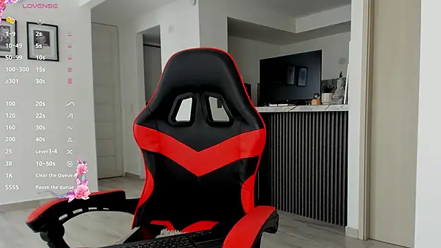 Nicolasmontoya16 online show from November 12, 2025, 9:29 pm