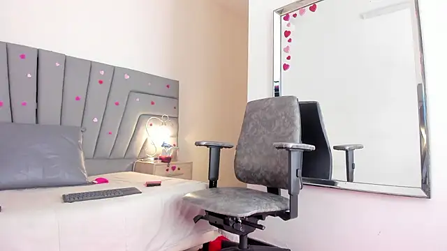 Maia 520 online show from February 26, 2026, 5:02 pm