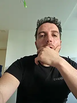 Snapshot of spaccaa chatting on April 11, 2026, 8:51 am spaccaa online show from April 11, 2026, 8:51 am