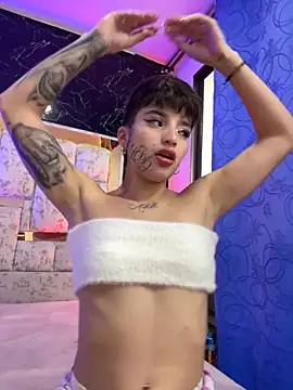 DayanaDG online show from November 19, 2025, 6:19 pm