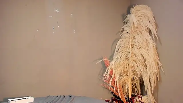 Snapshot of sienna_glow chatting on February 24, 2026, 2:29 pm sienna glow online show from February 24, 2026, 2:29 pm