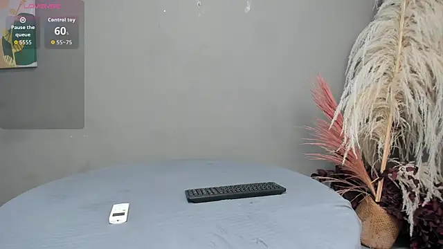 Snapshot of sienna_glow chatting on February 26, 2026, 2:50 pm sienna glow online show from February 26, 2026, 2:50 pm