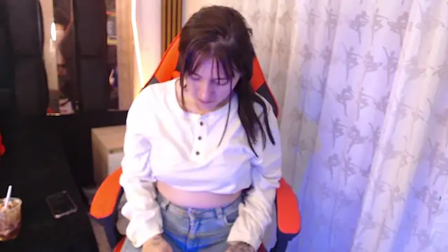 nicollegp online show from July 3, 2026, 8:26 pm