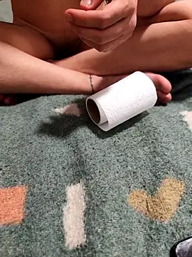 parejita888 online show from October 26, 2025, 7:42 am