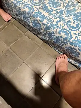 parejita888 online show from September 27, 2025, 4:07 am