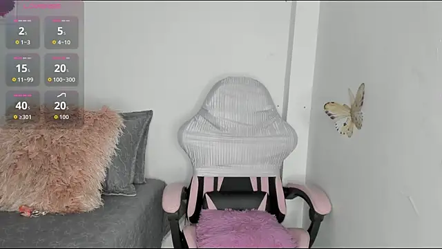 Snapshot of mari-ross chatting on July 16, 2026, 2:30 am mari-ross online show from July 16, 2026, 2:30 am