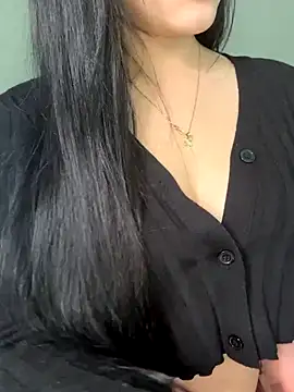 Donna11 online show from December 4, 2025, 3:38 am