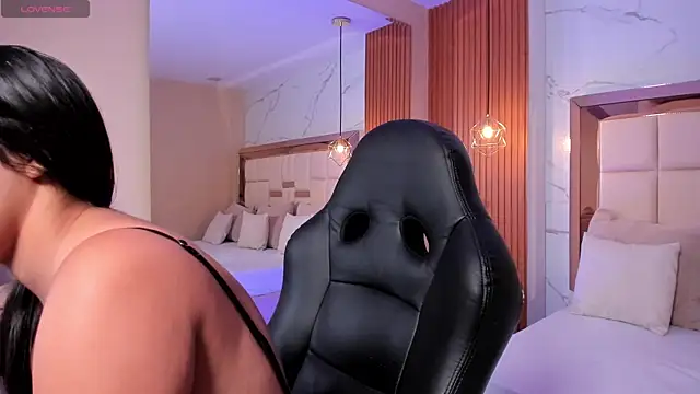 julieta rosee online show from February 25, 2026, 10:09 pm