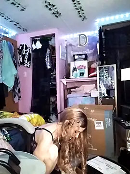 Purple2StayThnxx online show from February 25, 2026, 5:29 am