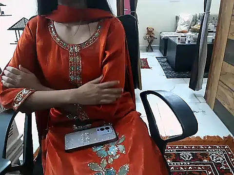 Simranjeet kaur26 online show from January 18, 2026, 6:11 pm