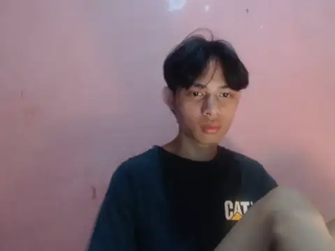 Snapshot of Kyoshi_19 chatting on February 13, 2026, 12:49 pm Kyoshi 19 online show from February 13, 2026, 12:49 pm