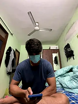 Snapshot of Mr_Cajonny0 chatting on December 14, 2025, 1:06 pm Mr Cajonny0 online show from December 14, 2025, 1:06 pm