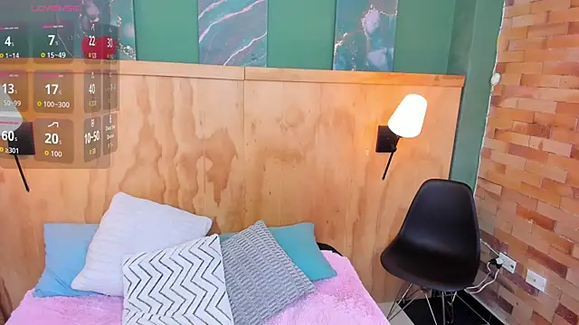 milavega  online show from November 4, 2025, 12:31 pm